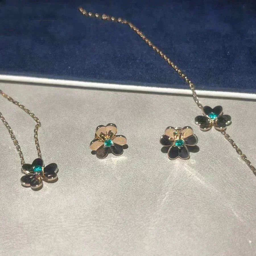 ¡®Veyra Jewelry¡¯FRIVOLE FLOWER MALACHITE EARRINGS
