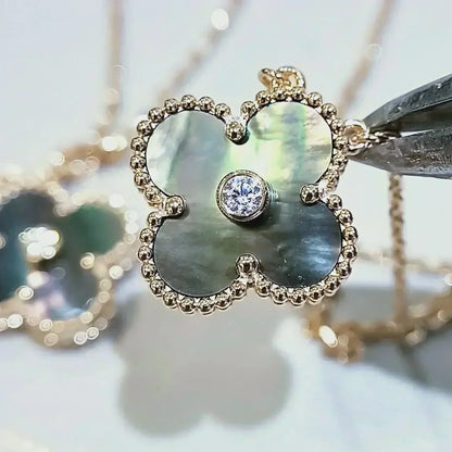 ¡®Veyra Jewelry¡¯CLOVER 15MM DIAMOND AND MOTHER-OF-GREY NECKLACE