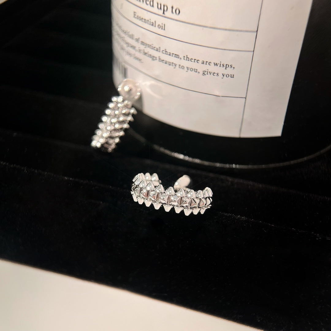 ¡®Veyra Jewelry¡¯CLASH EARRINGS