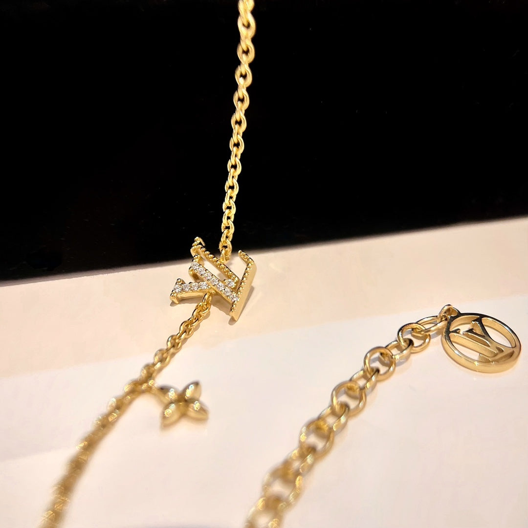 ¡®Veyra Jewelry¡¯LOGO STAR MOTIF GOLD BRACELET