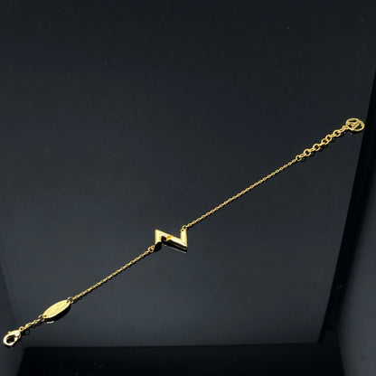 ¡®Veyra Jewelry¡¯VOLT LV LOGO BRACELET