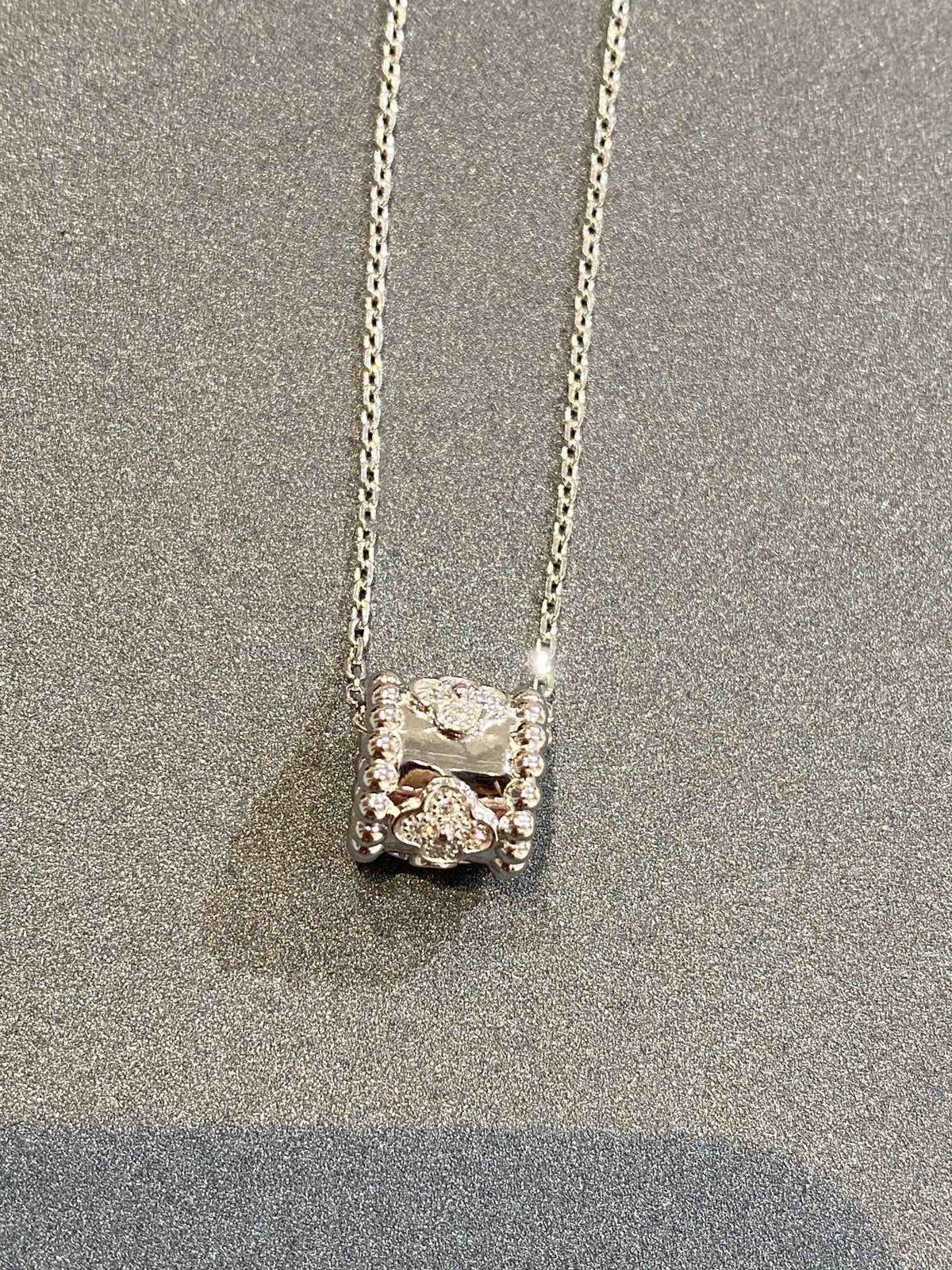 ¡®Veyra Jewelry¡¯PERLEE PEDANT SIVLER DIAMOND NECKLACE