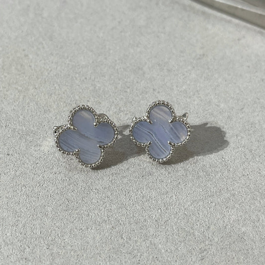¡®Veyra Jewelry¡¯CLOVER CHALCEDONY SILVER STUD EARRINGS