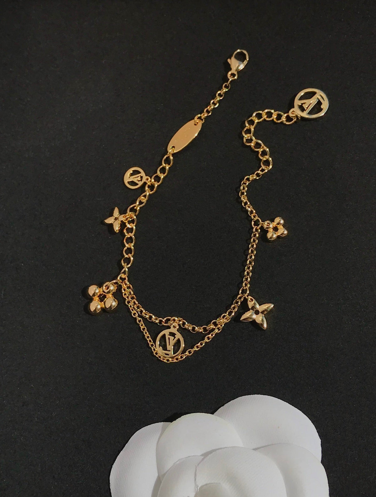 ¡®Veyra Jewelry¡¯BLOOMING PINK GOLD MOP BRACELET