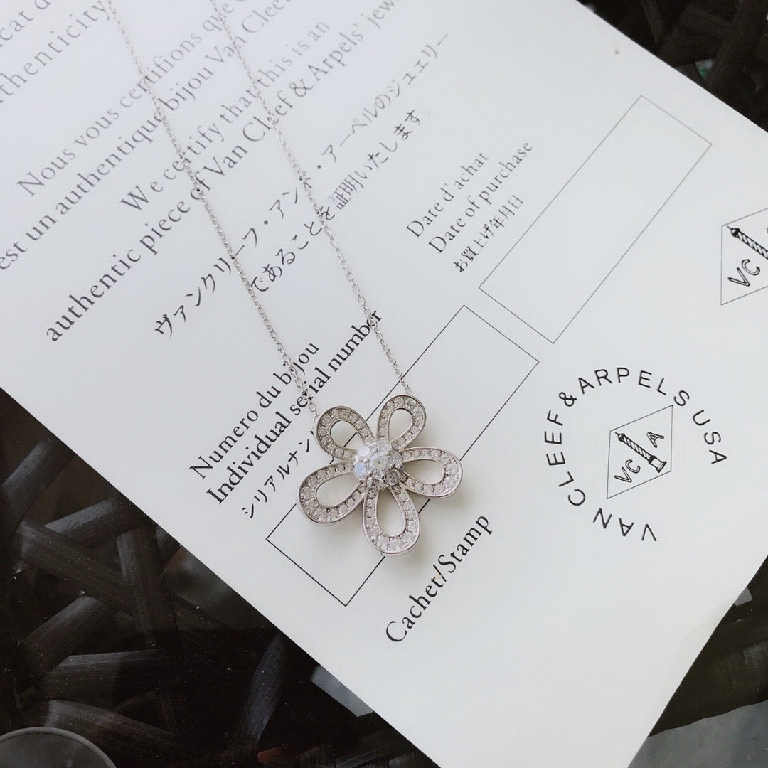 [Veyra Jewelry] Full diamond sunflower flower necklace