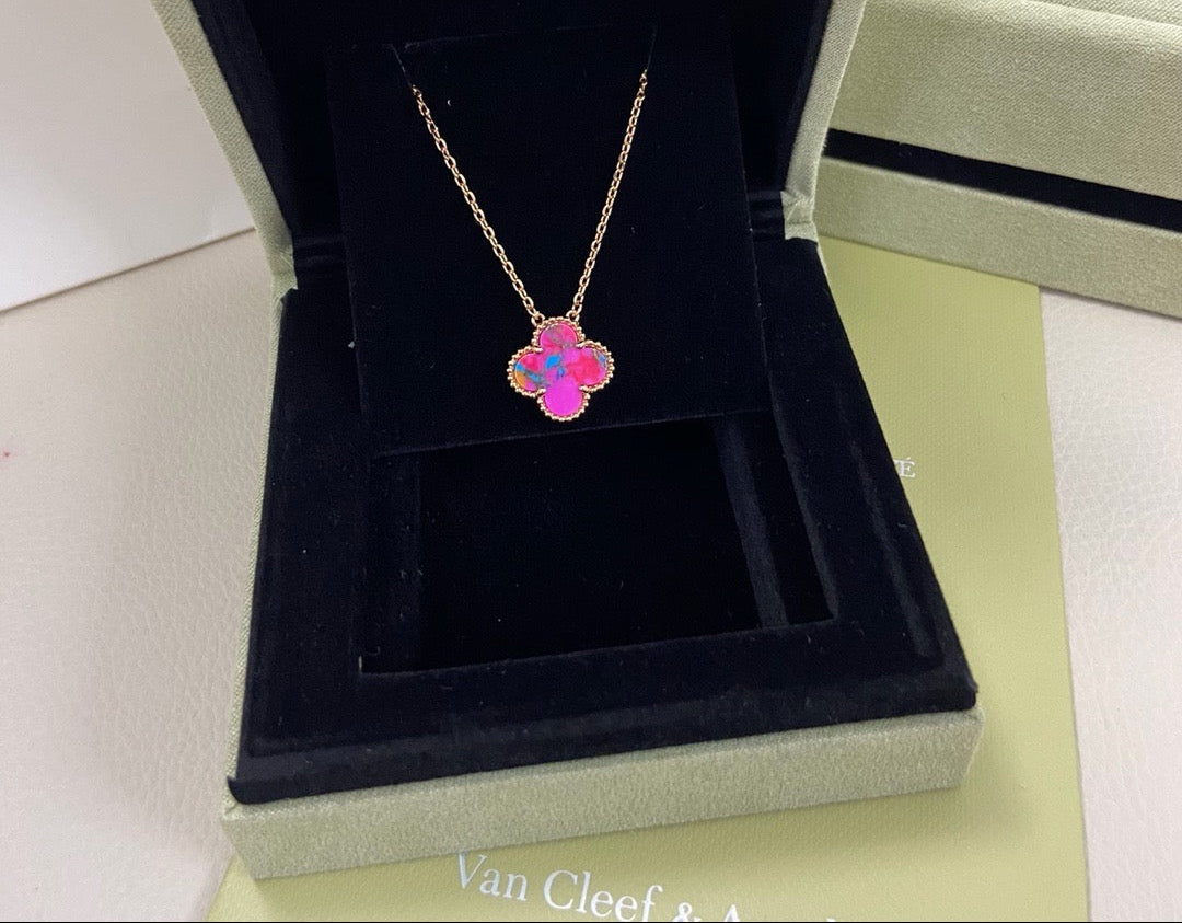 [Veyra Jewelry] 2026 New Plum Red Four-Leaf Clover Necklace