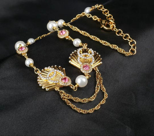 [Veyra Jewelry]Vintage Fan Motif Double CC Crystal & Pearl Necklace