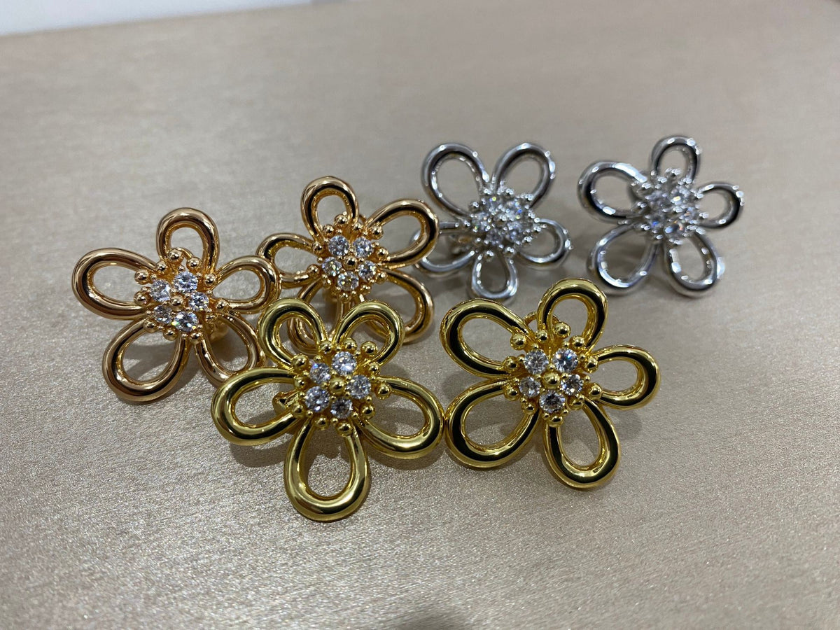 [Veyra Jewelry]Flowerlace Stud Earrings,