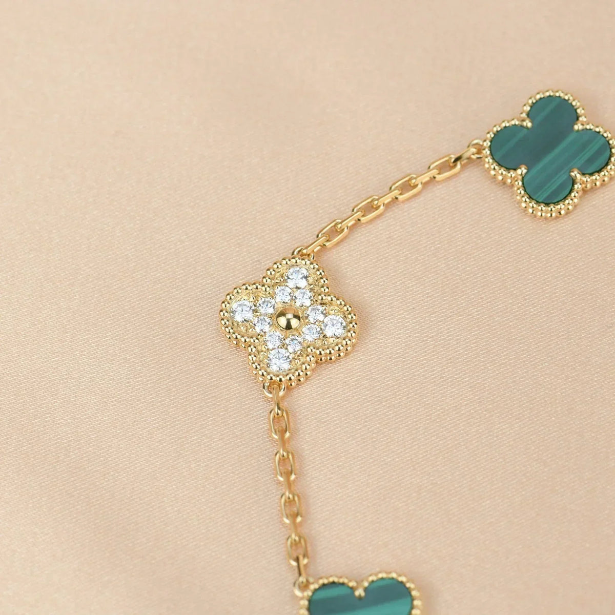 [Veyra Jewelry]New  CLOVER 5 MOTIF MALACHITE BRACELET COLLECTION