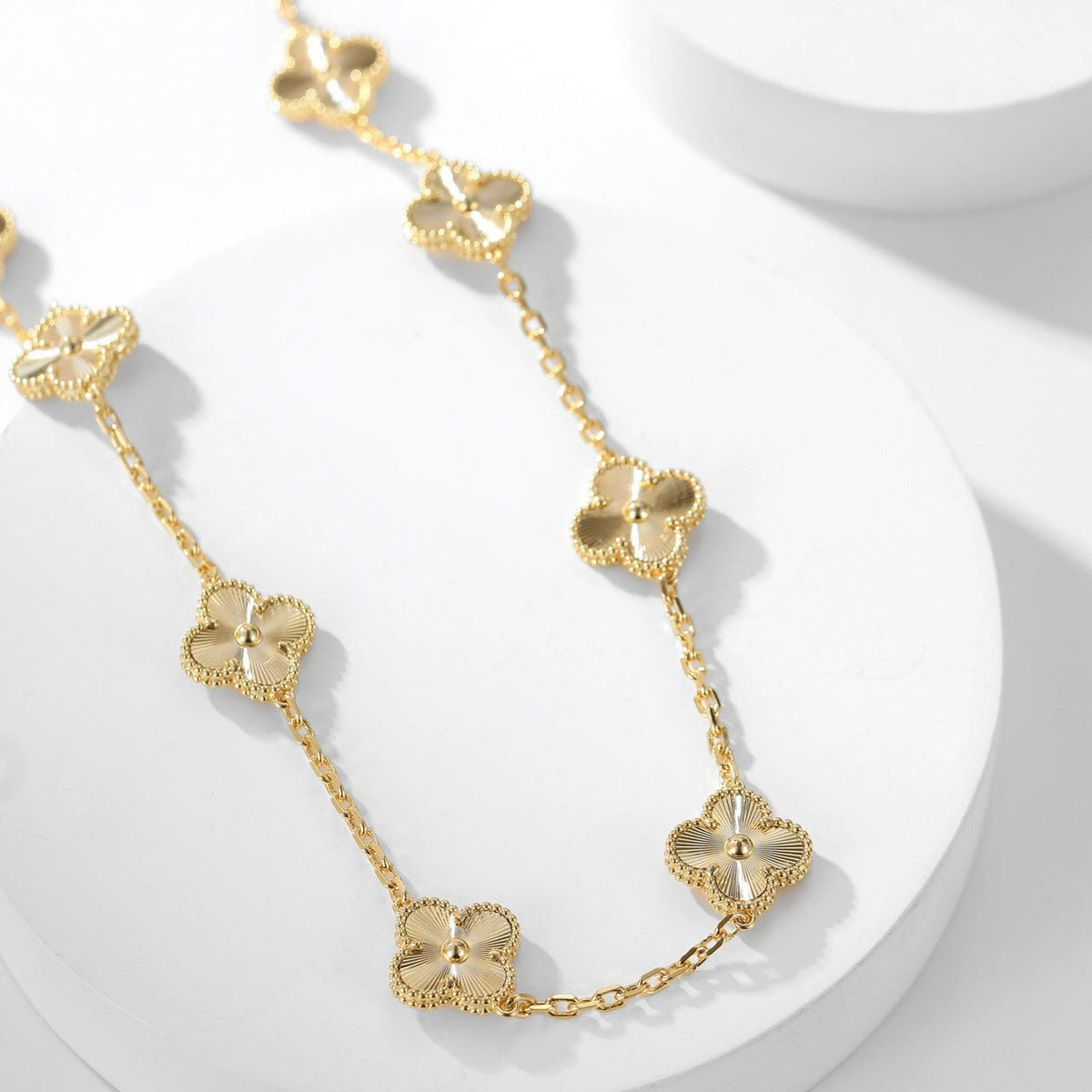 ¡®Veyra Jewelry¡¯CLOVER 10 MOTIFS LASER NECKLACE