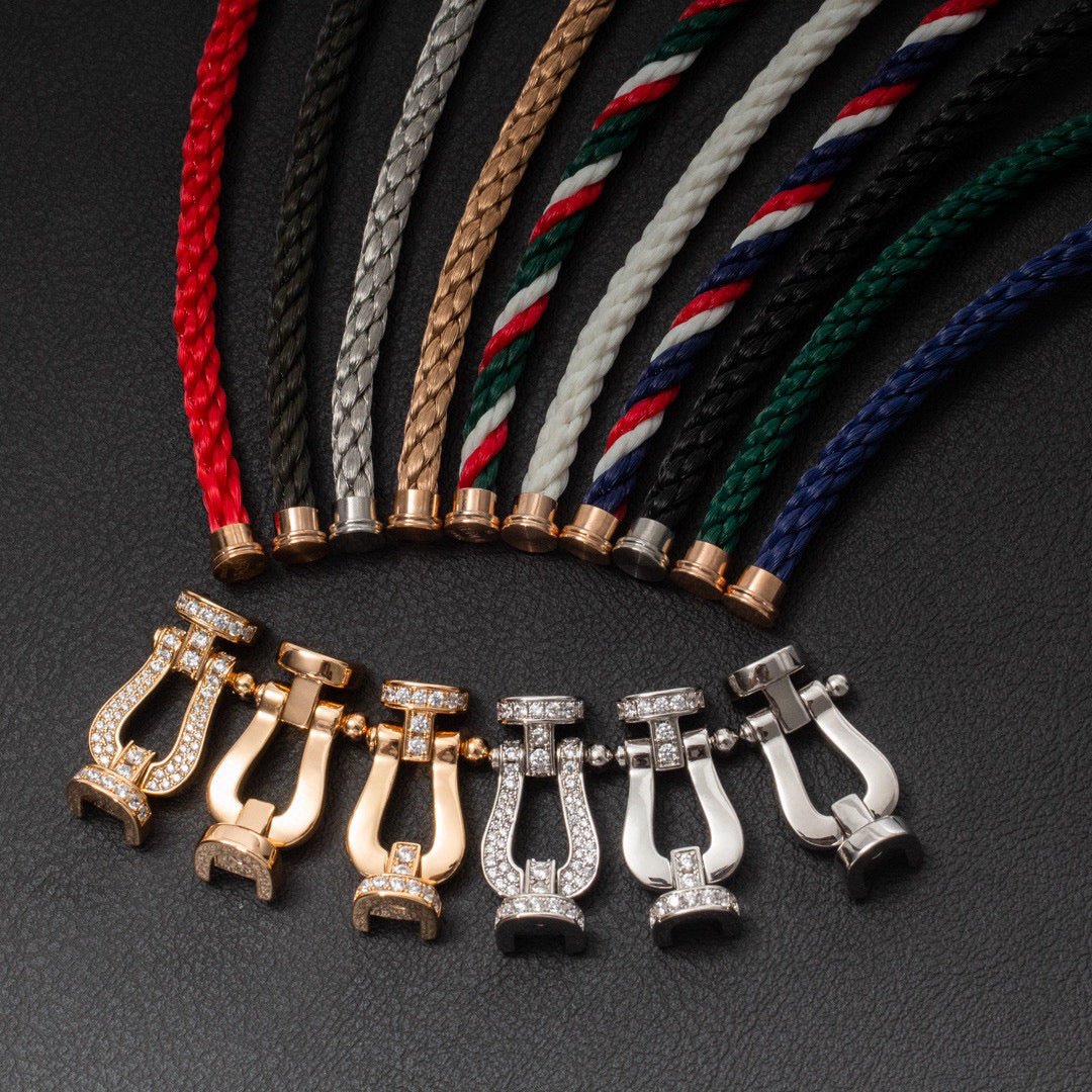 ¡®Veyra Jewelry¡¯FORCE LARGE HORSESHOE HALF DIAMOND BRACELET GOLD