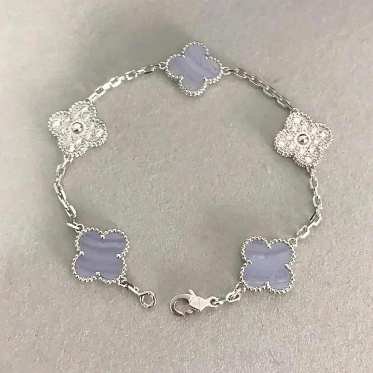 [Veyra Jewelry]New  CLOVER 5 MOTIF PURPLE CHALCEDONY BRACELET COLLECTION