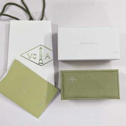 ¡®Veyra Jewelry¡¯VA CLOVER BRACELET NECKLACE RING BOX GIFT BAG