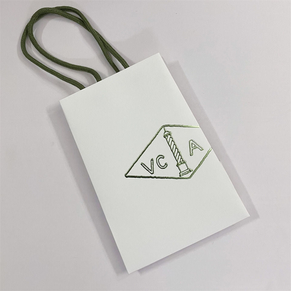 ¡®Veyra Jewelry¡¯VA CLOVER BRACELET NECKLACE RING BOX GIFT BAG