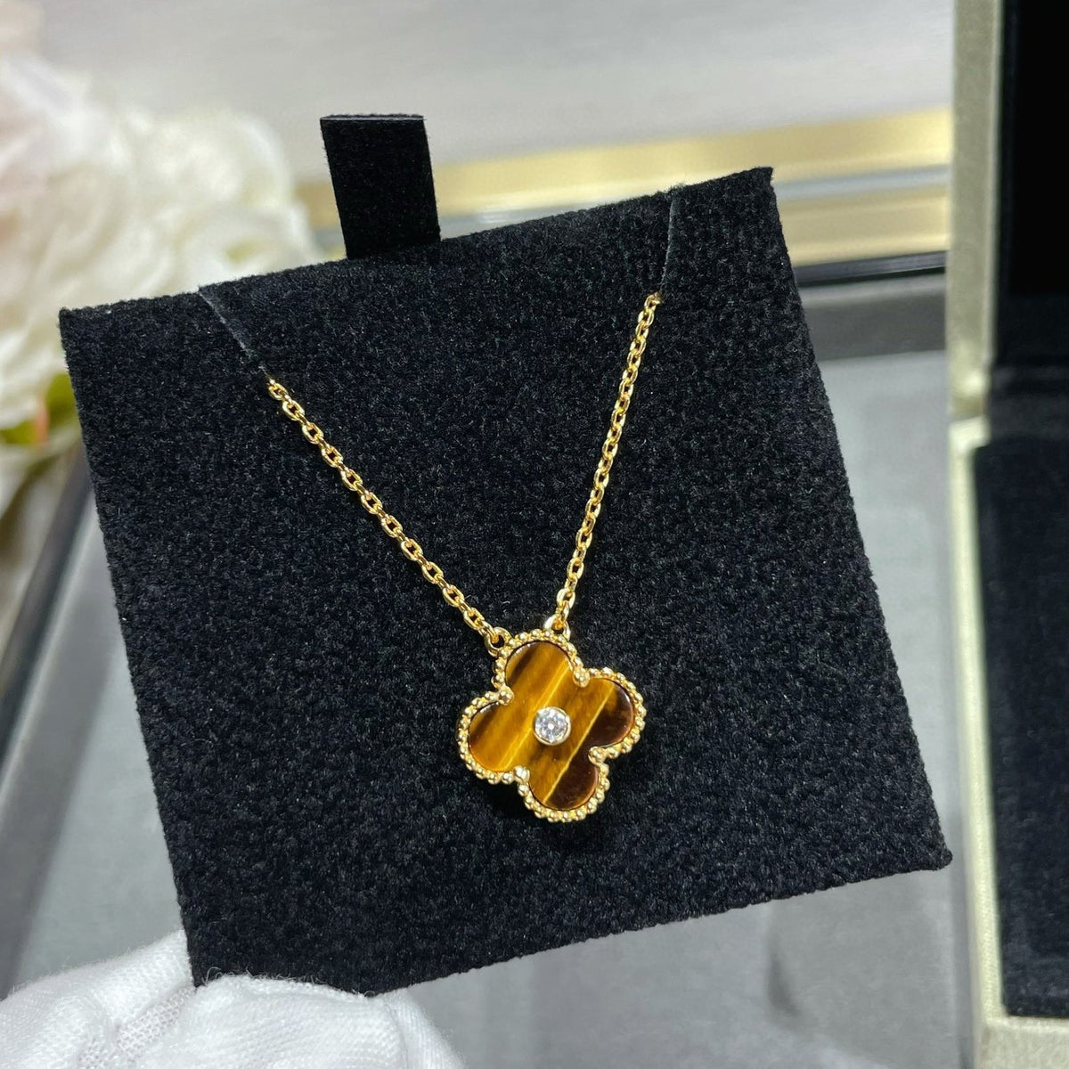 ¡®Veyra Jewelry¡¯CLOVER 15MM DIAMOND AND YELLOW TIGER'S EYE AGATE necklace