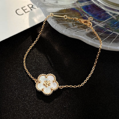 ¡®Veyra Jewelry¡¯LUCKY WHITE MOP PLUM BLOSSOM  BRACELET