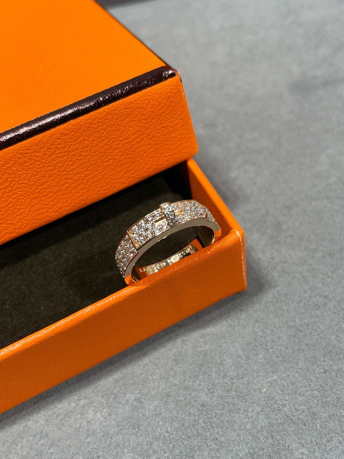 ¡®Veyra Jewelry¡¯KELLY PINK GOLD DIAMOND RING