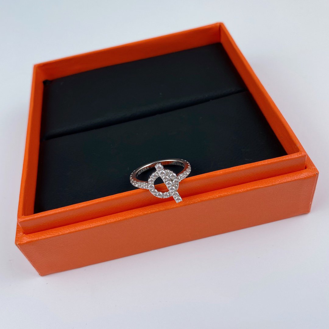 ¡®Veyra Jewelry¡¯ECHAPPEE RING SILVER DIAMOND
