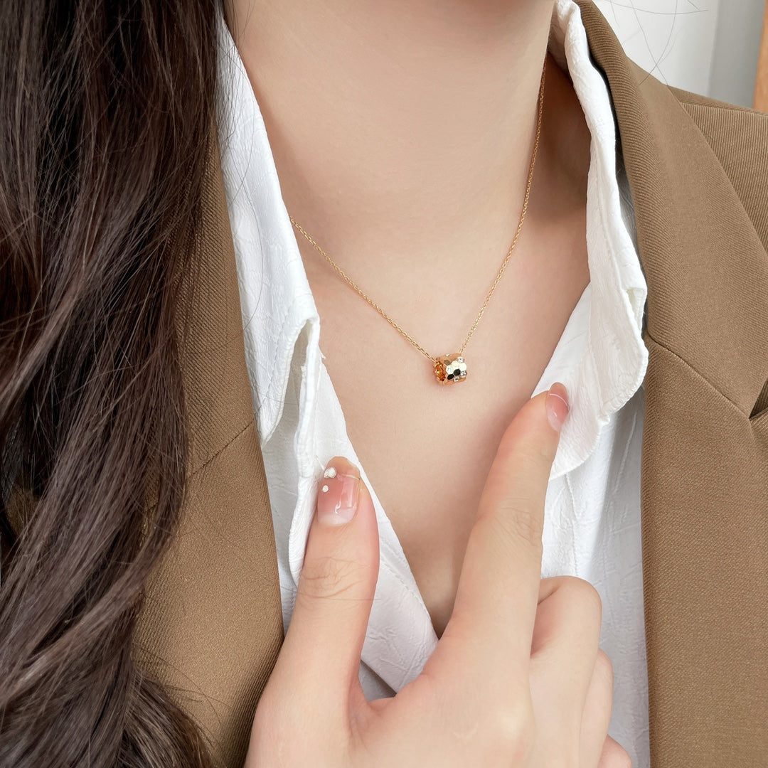 ¡®Veyra Jewelry¡¯BEE MINI PEDANT DIAMOND NECKLACE