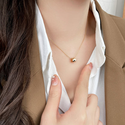 ¡®Veyra Jewelry¡¯BEE MINI PEDANT DIAMOND NECKLACE