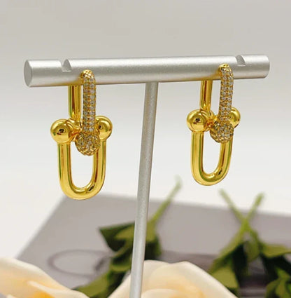 [Veyra Jewelry]TF HORSESHOE BUCKLE DIAMOND EARRINGS
