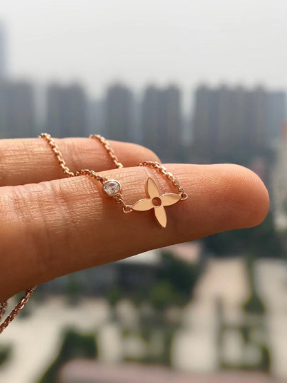 ¡®Veyra Jewelry¡¯BLOSSOM PENDANT PINK GOLD AND DIAMOND