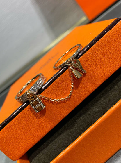 ¡®Veyra Jewelry¡¯HM KELLY CLOCHETTE DOUBLE RING IN  WITH DIAMONDS