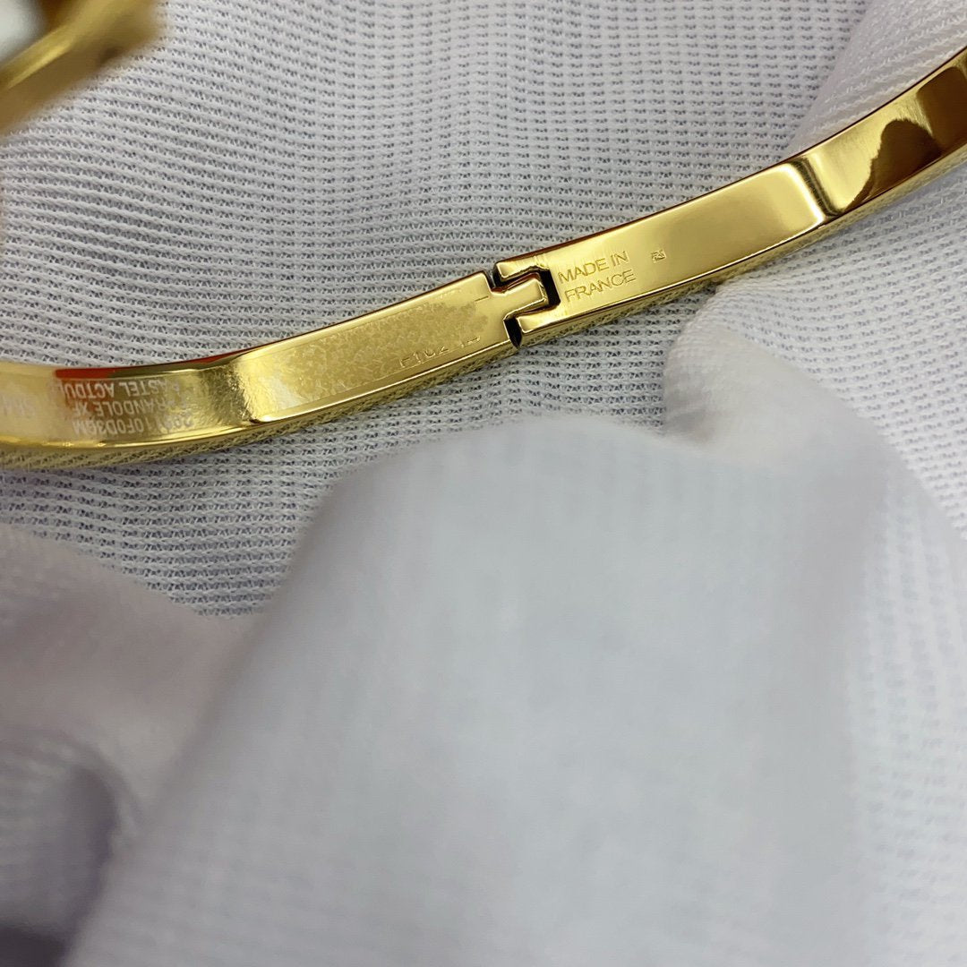 ¡®Veyra Jewelry¡¯CLASSIC HM CLIC WHITE 8MM ENAMEL BRACELET