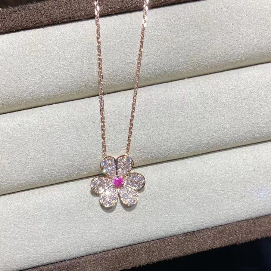 ¡®Veyra Jewelry¡¯FRIVOLE ROSE GOLD FLOWER DIAMOND NECKLACE