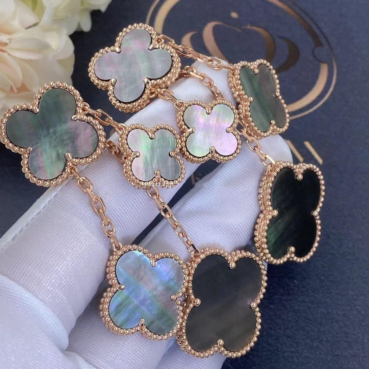 ¡®Veyra Jewelry¡¯CLOVER EARRINGS DARK MOP 4 MOTIFS ROSE GOLD