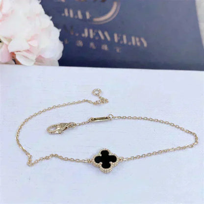 ¡®Veyra Jewelry¡¯CLOVER ONYX SINGLE FLOWER BRACELET